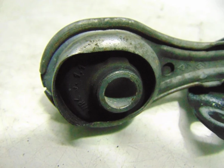 PODUSZKA SILNIKA RENAULT CLIO IV 1.5 DCI 112381035R