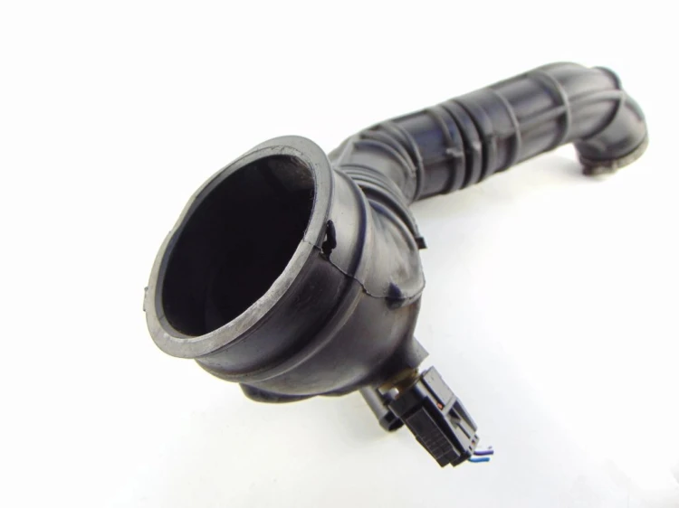PRZEWÓD TURBOSPRĘŻARKI VOLVO V40 I (1995-2004) MB 957388