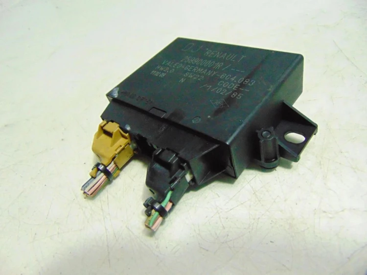 MODUŁ PDC RENAULT MEGANE III (2008-2013) 259900001R