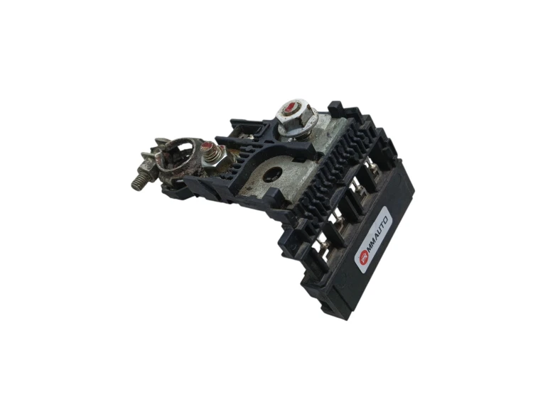 KLEMA AKUMULATORA PLUSOWA NISSAN MICRA K13 (2010-2013) 1.2 80KM