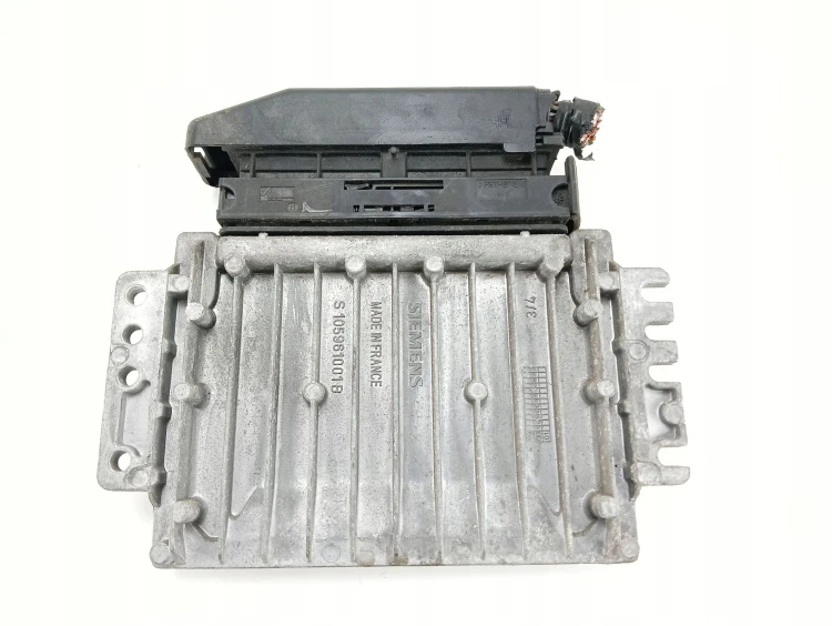 KOMPUTER STEROWNIK SILNIKA RENAULT SCENIC I LIFT (1999-2003) 8200029658