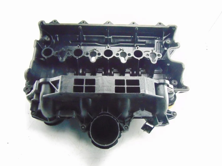 POKRYWA ZAWORÓW RENAULT ESPACE IV (2003-2006) 2.2 DCI