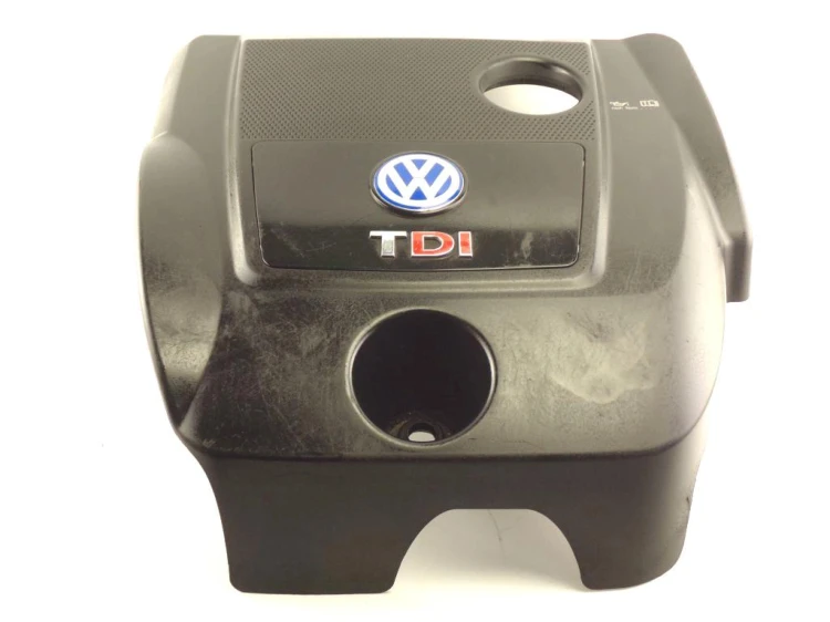 OSŁONA POKRYWA SILNIKA VOLKSWAGEN GOLF IV 1.9 TDI 013316