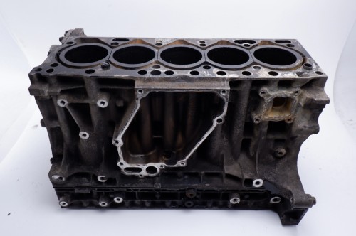 BLOK SILNIKA VOLVO S80 II LIFT (2009-2011) 2.0 D3 163KM 30758048