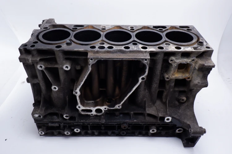 BLOK SILNIKA VOLVO S80 II LIFT (2009-2011) 2.0 D3 163KM 30758048