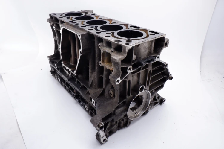 BLOK SILNIKA VOLVO S80 II LIFT (2009-2011) 2.0 D3 163KM 30758048