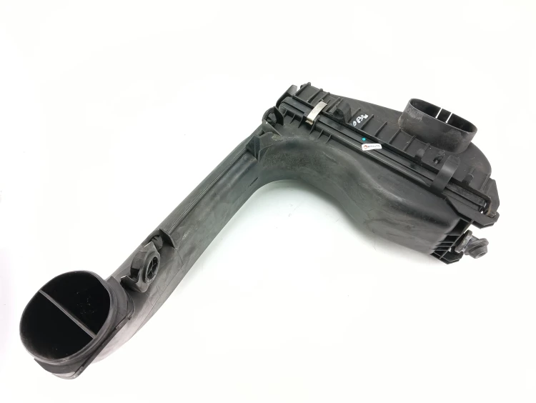 OBUDOWA FILTRA POWIETRZA BMW 6 F13 (2010-2014) 3.0 D 313KM 13718507565
