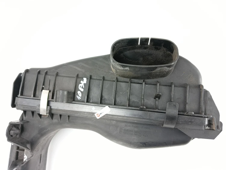 OBUDOWA FILTRA POWIETRZA BMW 6 F13 (2010-2014) 3.0 D 313KM 13718507565