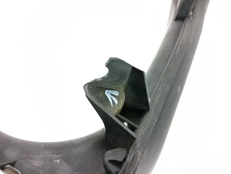 OBUDOWA FILTRA POWIETRZA BMW 6 F13 (2010-2014) 3.0 D 313KM 13718507565
