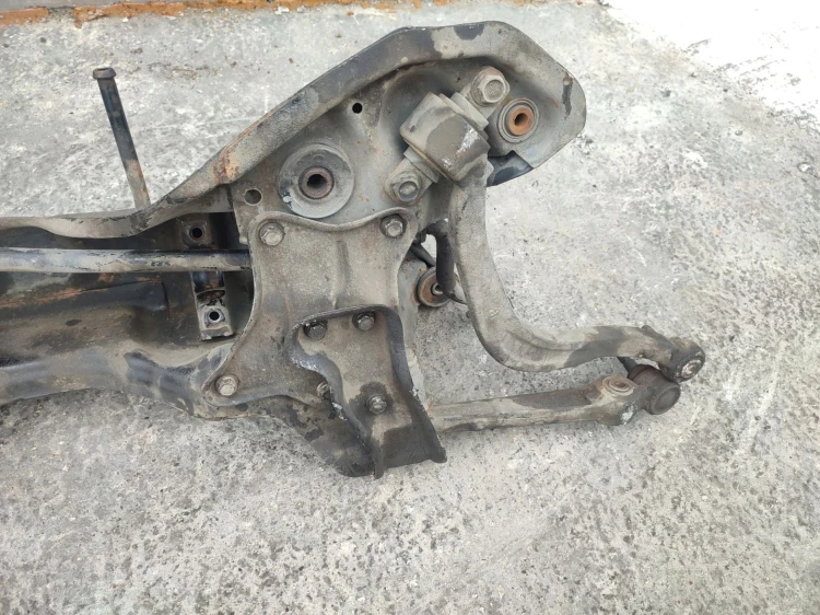 SANKI BRILLIANCE BS6 (2006-2010) 2.0 122KM