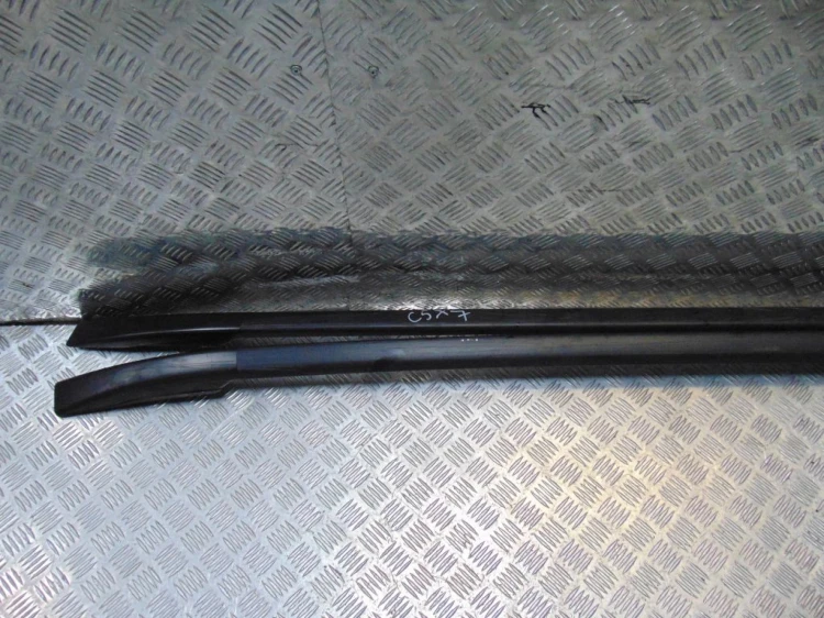 RELINGI DACHOWE CITROEN C5 III (2008 -) 1.8 16V