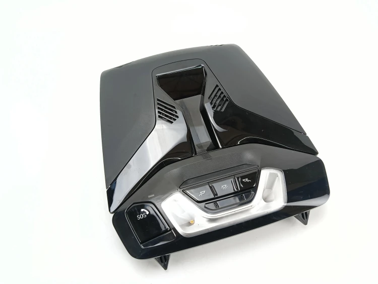 LAMPKA PODSUFITKI BMW 2 F44 GRAN COUPE (2019-) 1.5 T 140KM E3327302