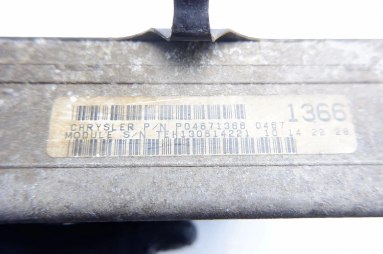 KOMPUTER STEROWNIK SILNIKA DODGE STRATUS (1995 – 2000) 2.5 V6 P04671366