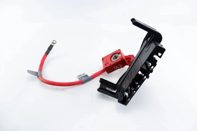 KLEMA AKUMULATORA PLUSOWA BMW E82 (2007-2011) 6982227