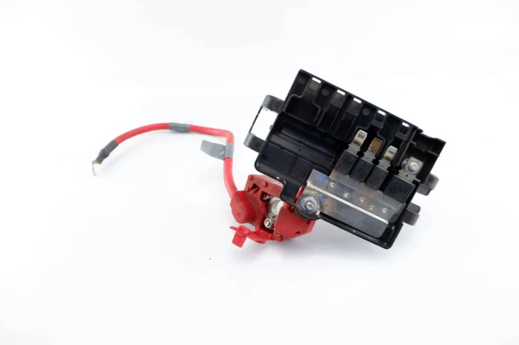 KLEMA AKUMULATORA PLUSOWA BMW E82 (2007-2011) 6982227