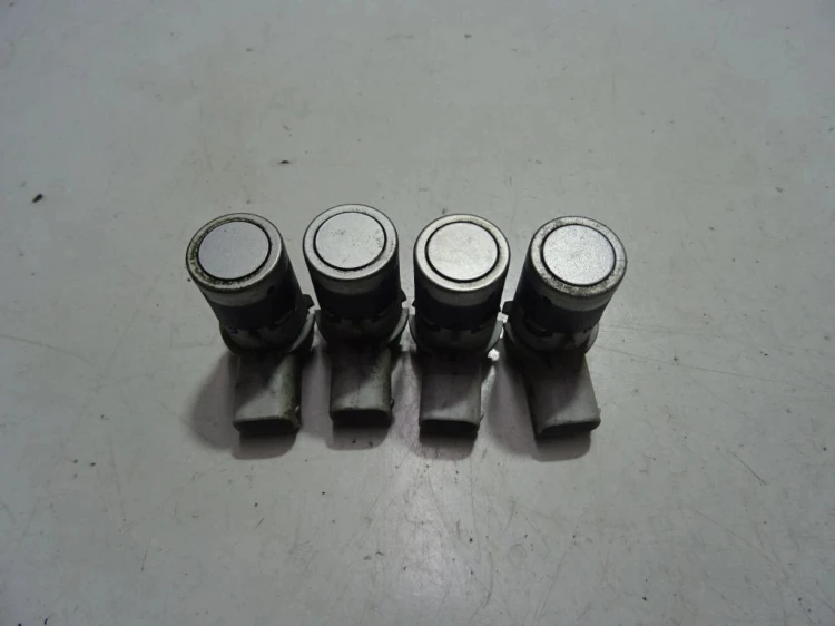 CZUJNIK PARKOWANIA RENAULT LAGUNA II LIFT (2005-2007) 8200417705