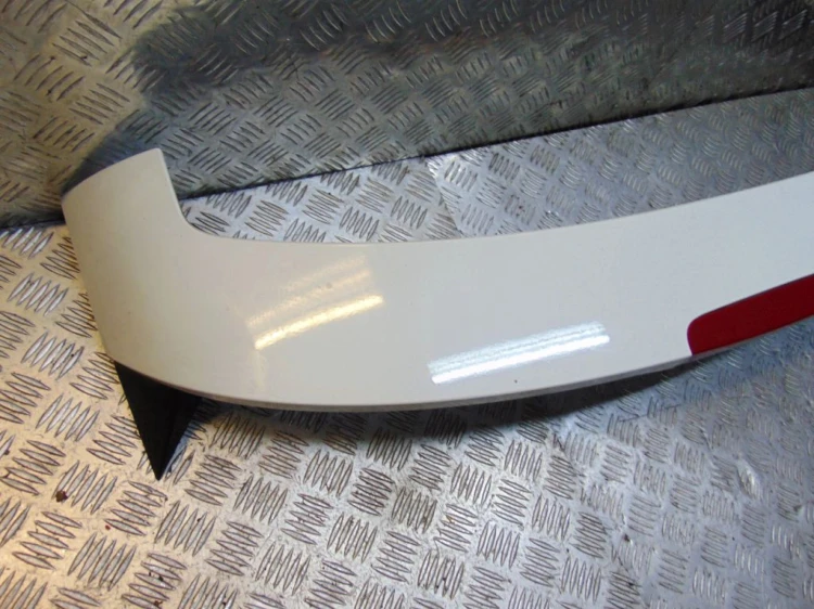 BLENDA KLAPY BAGAŻNIKA RENAULT MEGANE III (2008-2013) 1.6 16V