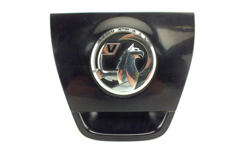 KLAMKA KLAPY BAGAŻNIKA OPEL ASTRA J (2009-2012)