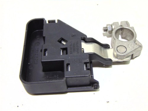 KLEMA AKUMULATORA MINUSOWA VOLKSWAGEN PASSAT B8 5C6937550A
