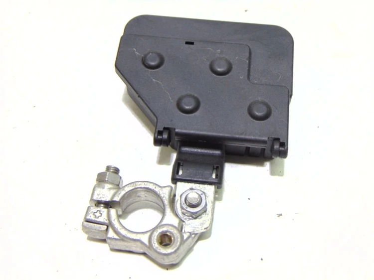 KLEMA AKUMULATORA MINUSOWA VOLKSWAGEN PASSAT B8 5C6937550A