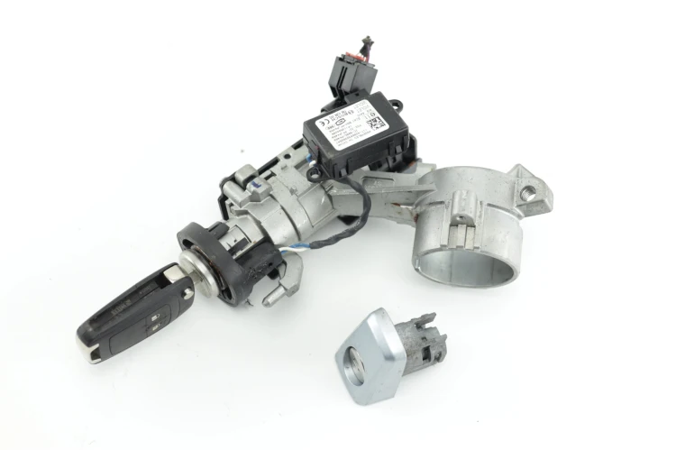 STACYJKA OPEL INSIGNIA LIFT (2013-2015) 1.8 16V 13383062
