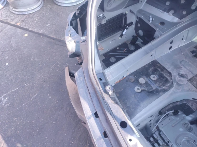 PAS TYLNY BMW 6 F13 (2010-2014) 3.0 D 313KM