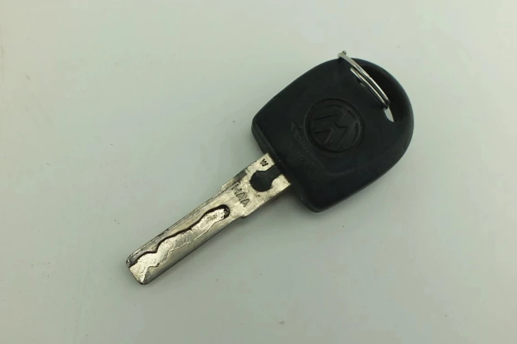 STACYJKA KLUCZYK VOLKSWAGEN GOLF IV 1.9 TDI