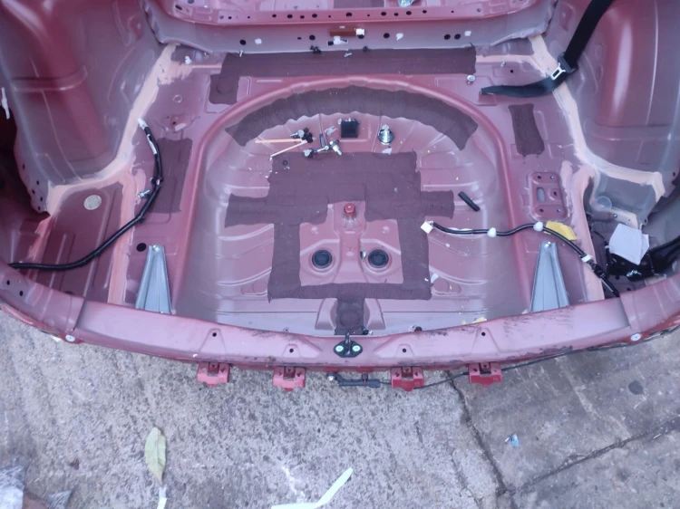 PAS TYLNY TOYOTA RAV4 V (2019-2023) 2.5 HYBRID 218KM