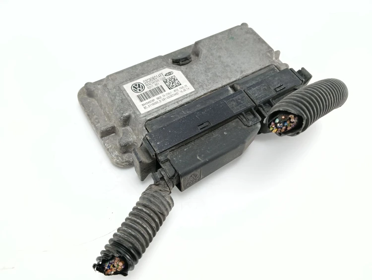 KOMPUTER STEROWNIK SILNIKA SKODA ROOMSTER LIFT (2010-2015) 1.4 16V 86KM 03C