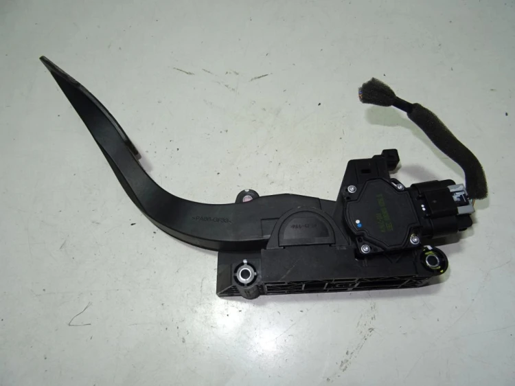 PEDAŁ GAZU POTENCJOMETR CHEVROLET CAPTIVA 96625895