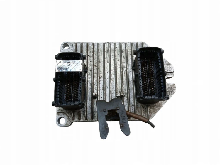 KOMPUTER STEROWNIK SILNIKA OPEL VECTRA C (2002-2005) 1.8 16V 122KM 13102031