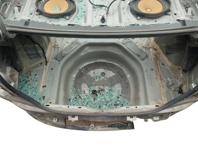 PAS TYLNY WANNA TOYOTA COROLLA E18 (2013-2016) 1.6 VALVEMATIC 132KM