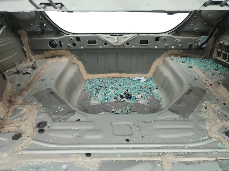 PAS TYLNY WANNA TOYOTA COROLLA E18 (2013-2016) 1.6 VALVEMATIC 132KM
