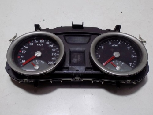 LICZNIK RENAULT MEGANE II (2002-2005) 8200306538