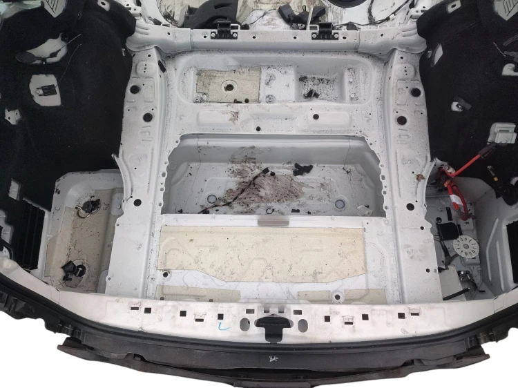 PAS TYLNY WANNA BMW F31 (2011-2015) 2.0 D 143KM