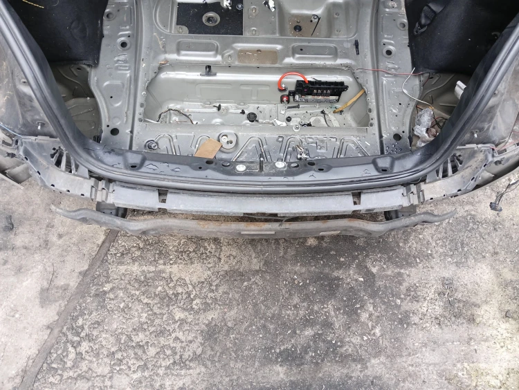 PAS TYLNY WANNA BMW F21 (2011-2015) 2.0 D 143KM