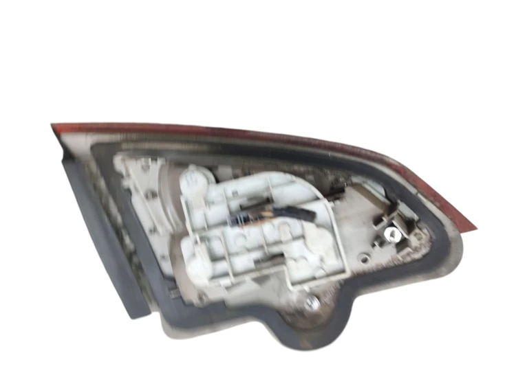 LAMPA PRAWY TYŁ W KLAPE FORD MONDEO MK4 (2007-2010) 1.8 TDCI 125KM 7S71-13A
