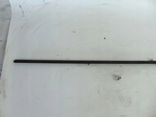 LISTWA DACHOWA LEWA FORD MONDEO MK4 (2007-2010) 2.2 TDCI