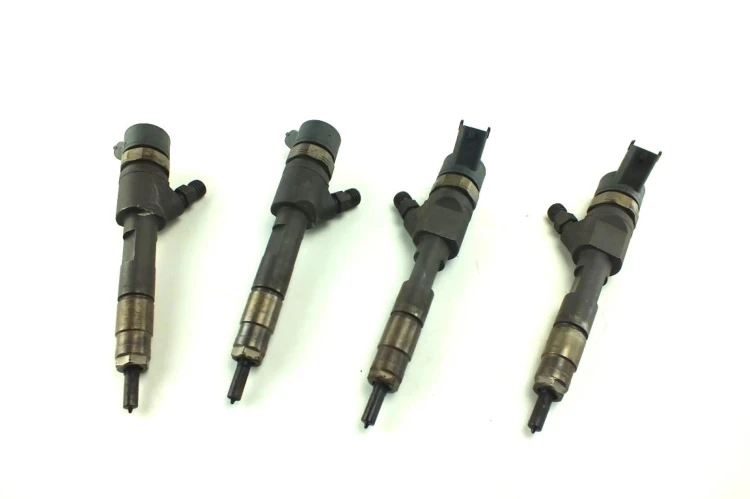 WTRYSKIWACZ RENAULT SCENIC III (2009-2013) 82778396