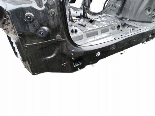PAS TYLNY WANNA MERCEDES EQA H243 LIFT (2024-) 250+ 190KM