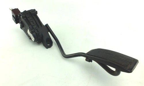 PEDAŁ GAZU POTENCJOMETR NISSAN PRIMERA P12 1.8 16V 18002AU410