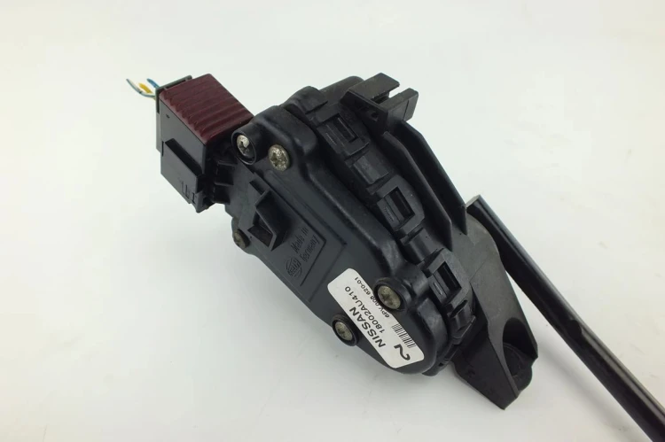PEDAŁ GAZU POTENCJOMETR NISSAN PRIMERA P12 1.8 16V 18002AU410