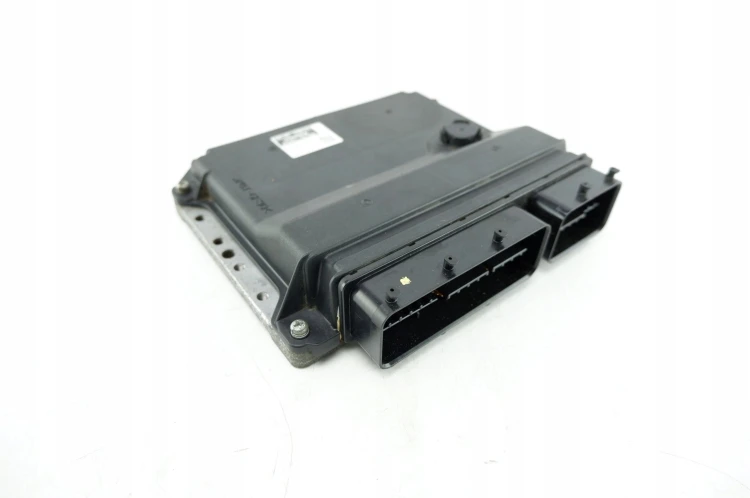 KOMPUTER STEROWNIK SILNIKA TOYOTA PRIUS III (2009-2015) 1.8 HYBRYDA 89661-4