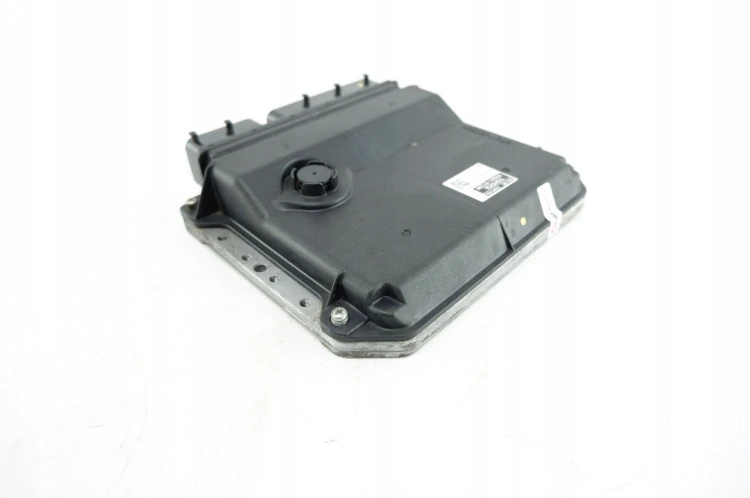 KOMPUTER STEROWNIK SILNIKA TOYOTA PRIUS III (2009-2015) 1.8 HYBRYDA 89661-4