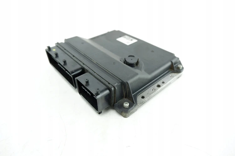 KOMPUTER STEROWNIK SILNIKA TOYOTA PRIUS III (2009-2015) 1.8 HYBRYDA 89661-4