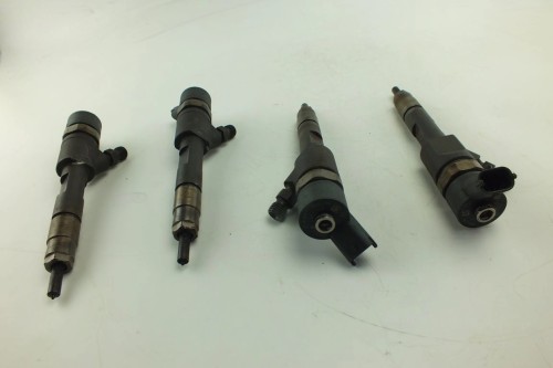 WTRYSKIWACZ RENAULT SCENIC III (2009-2013) 82778396