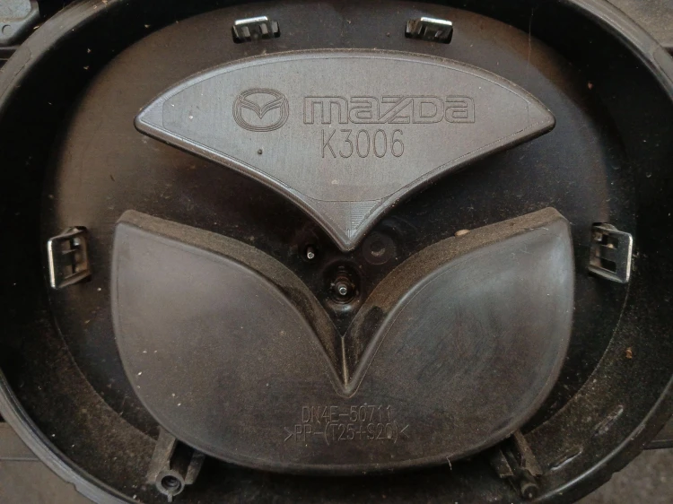 ATRAPA GRILL MAZDA MX-30 (2020-) 35.5 kWh 145KM DN4E-50711