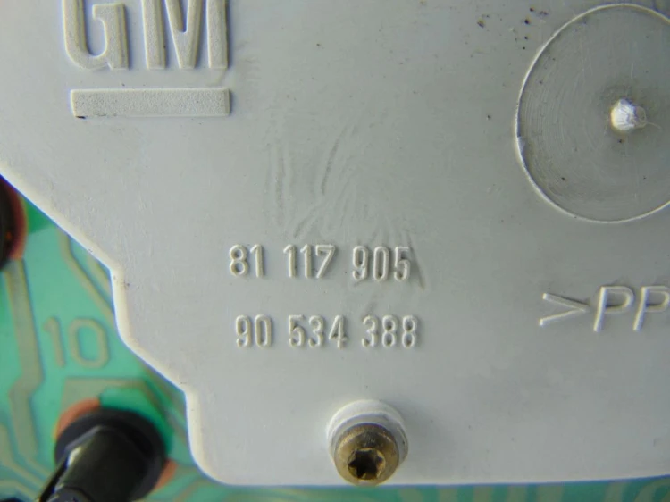 LICZNIK OPEL CORSA B 1.0 90534388
