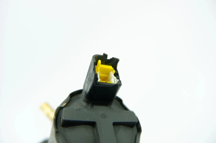 POMPA WTRYSKOWA RENAULT SCENIC III (2009-2013) 8200821184