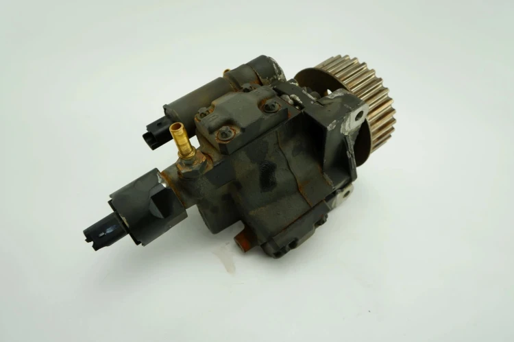 POMPA WTRYSKOWA RENAULT SCENIC III (2009-2013) 8200821184